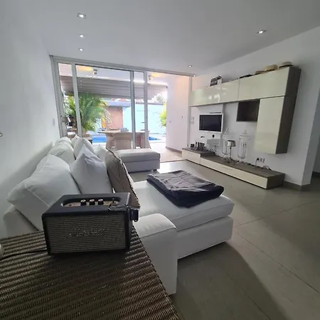 Villa Nosotros Luxury *