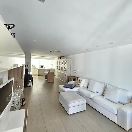 Nosotros Luxury Villa *